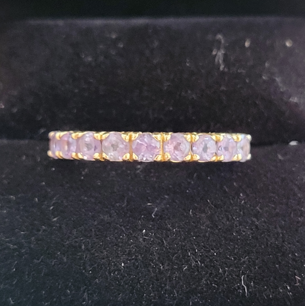 Elegant Gold and Purple Stone Ring